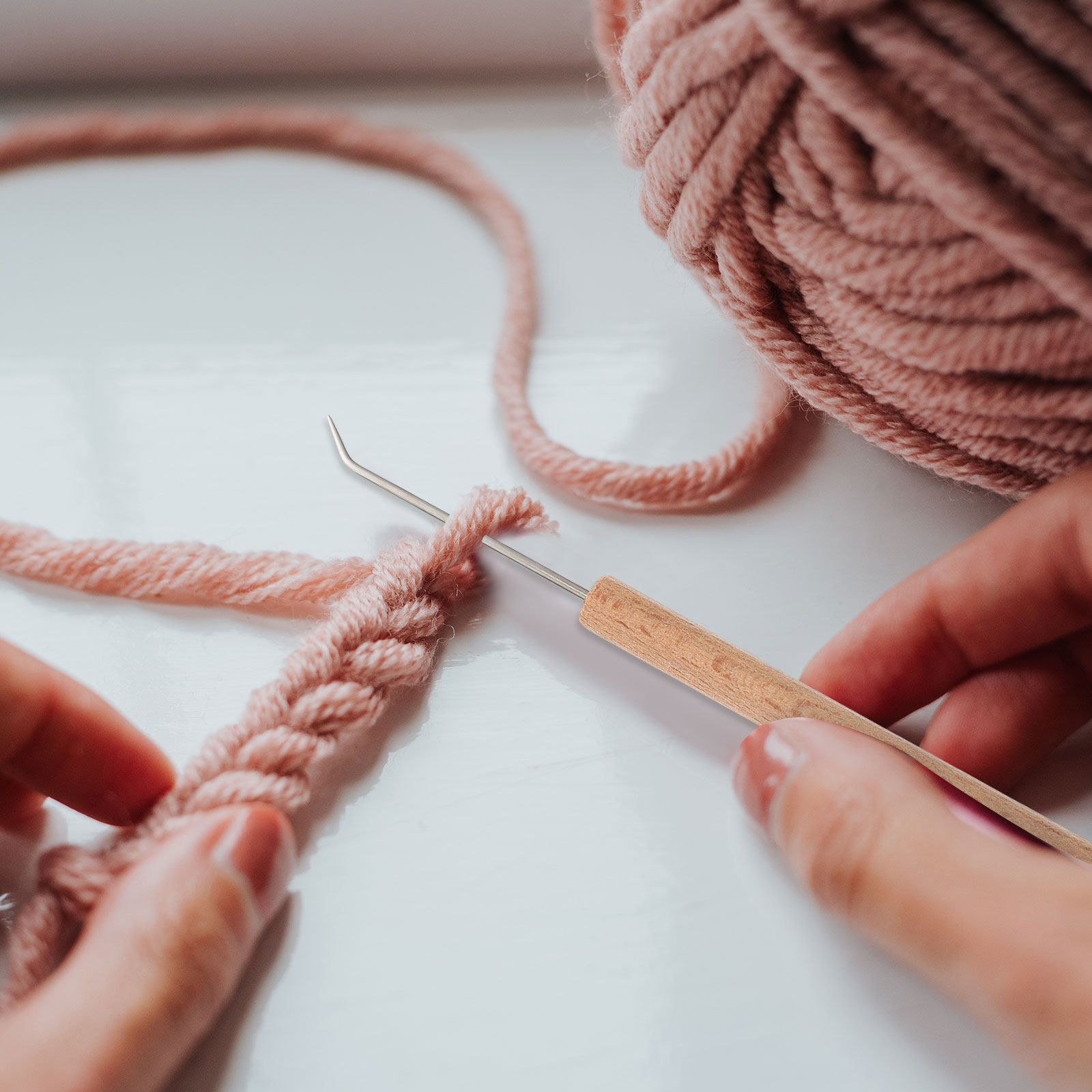 1개입 크로셰 바늘, 인체공학적 디자인의 손잡이가 달린 - Wooden Crochet Hooks Ergonomic Handle 리뷰 및 가격